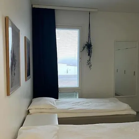 Valoisa Kaksio Toppilansalmessa *